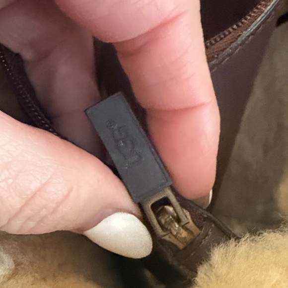 UGG Purse - Picture 15 of 17